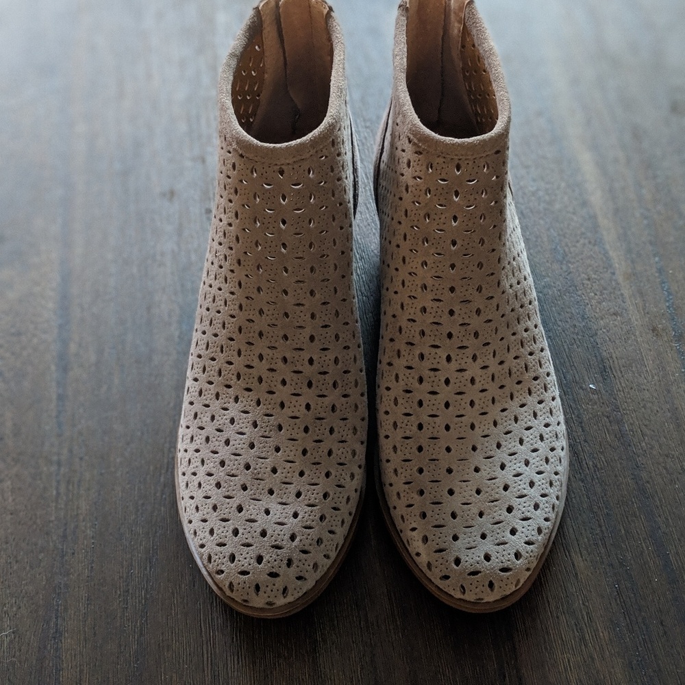 Lucky Brand booties